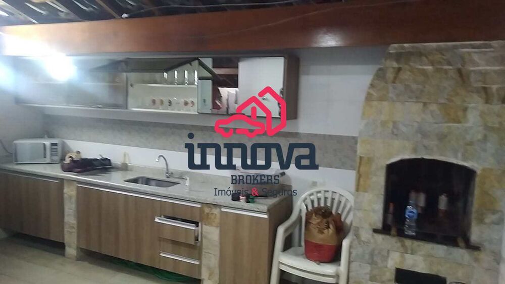Apartamento, 3 quartos, 220 m² - Foto 1