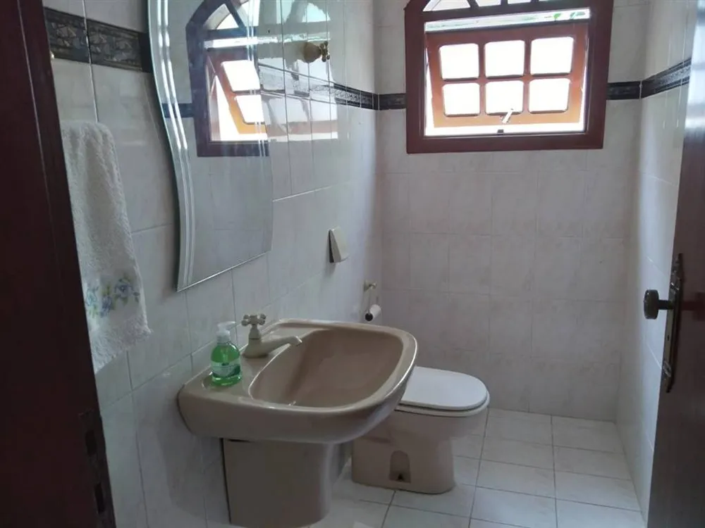 Casa, 4 quartos, 270 m² - Foto 3