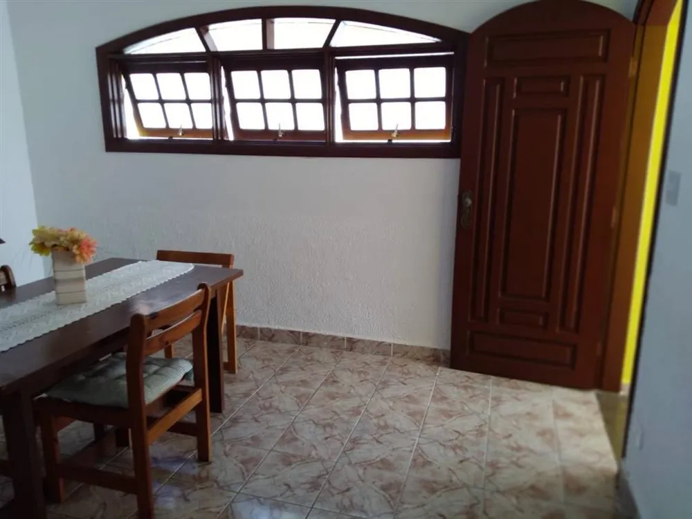 Casa, 4 quartos, 270 m² - Foto 4