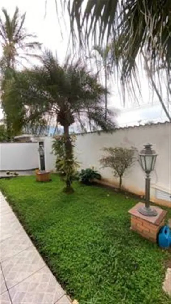 Casa, 3 quartos, 331 m² - Foto 1