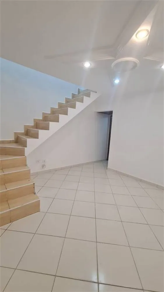Casa, 2 quartos, 70 m² - Foto 2