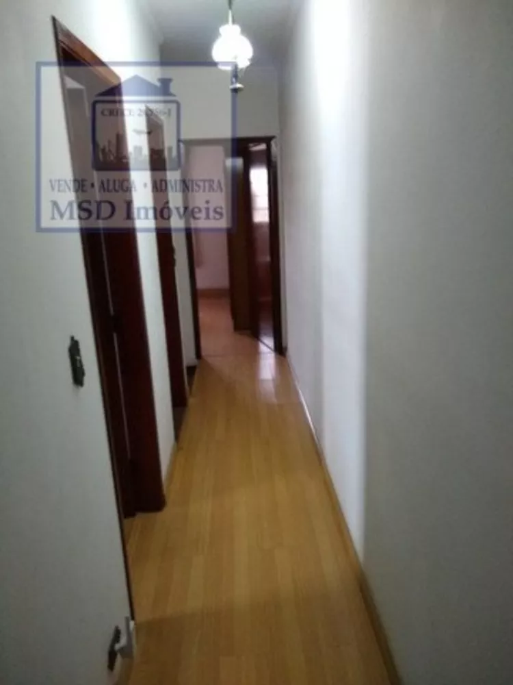 Casa à venda com 4 quartos, 240m² - Foto 2