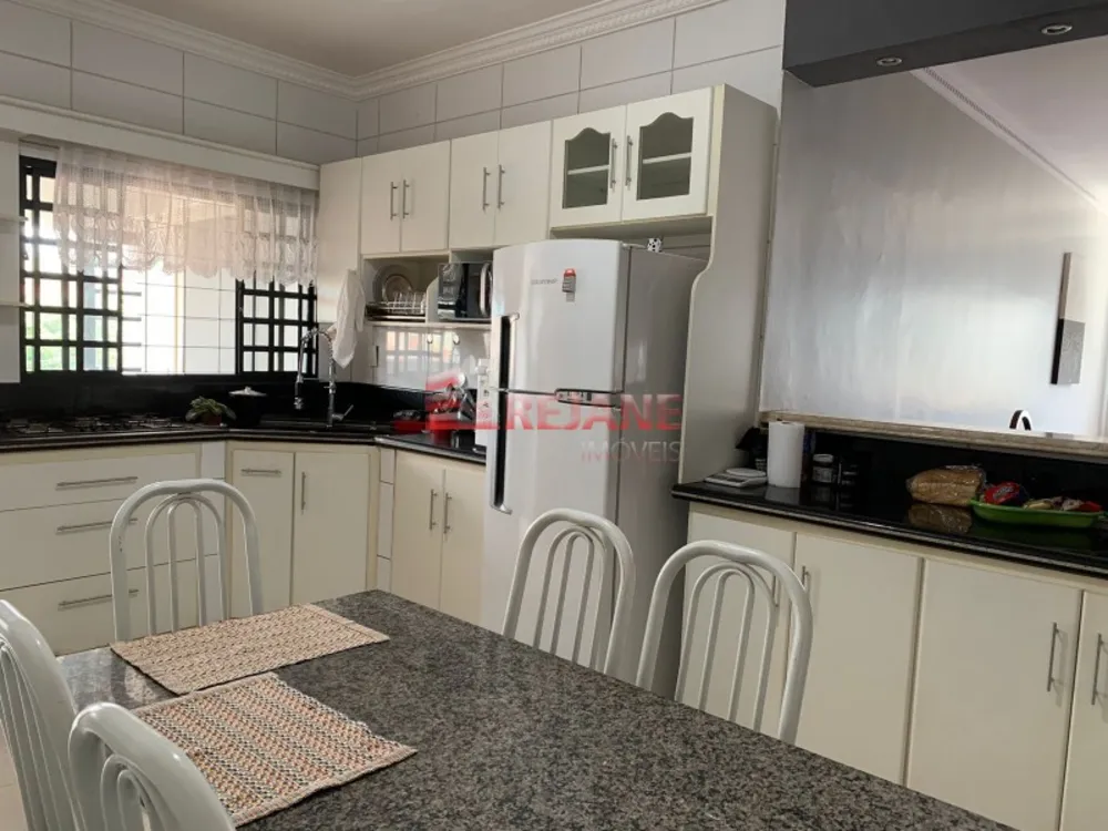 Casa, 3 quartos, 297 m² - Foto 4