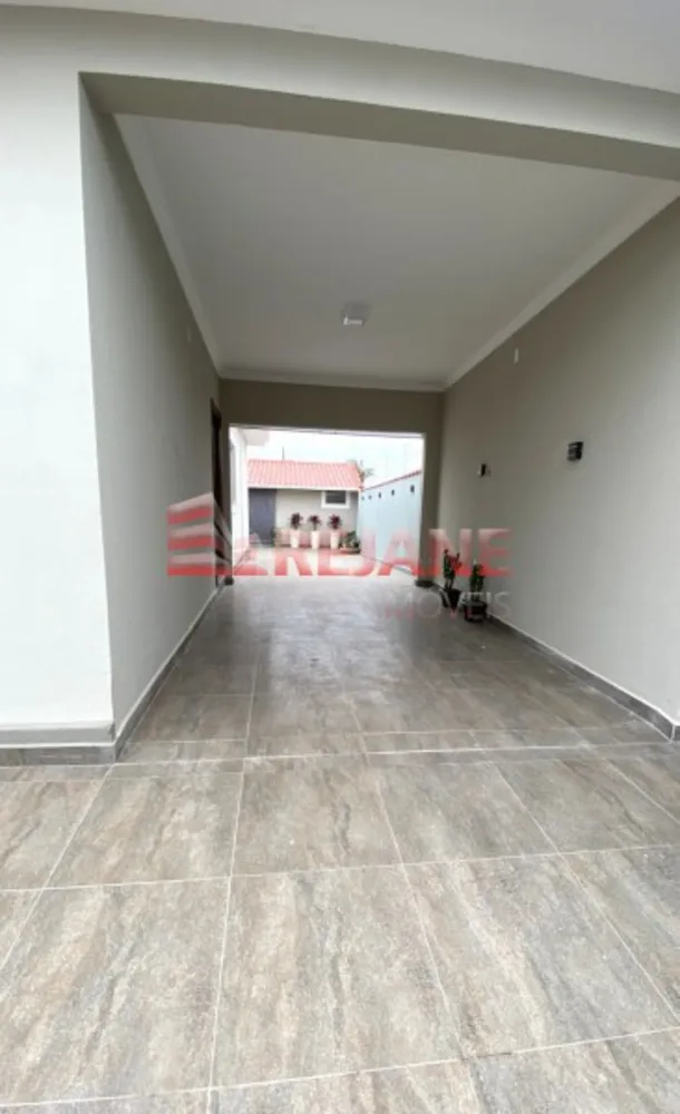 Casa, 3 quartos, 222 m² - Foto 2
