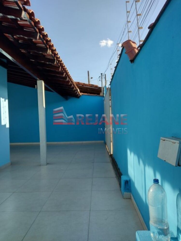 Casa à venda com 3 quartos, 108m² - Foto 3