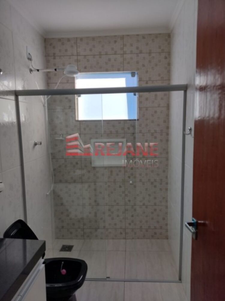 Casa à venda com 3 quartos, 108m² - Foto 4