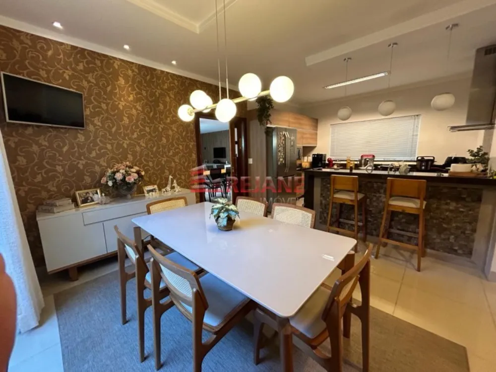 Casa, 3 quartos, 260 m² - Foto 2