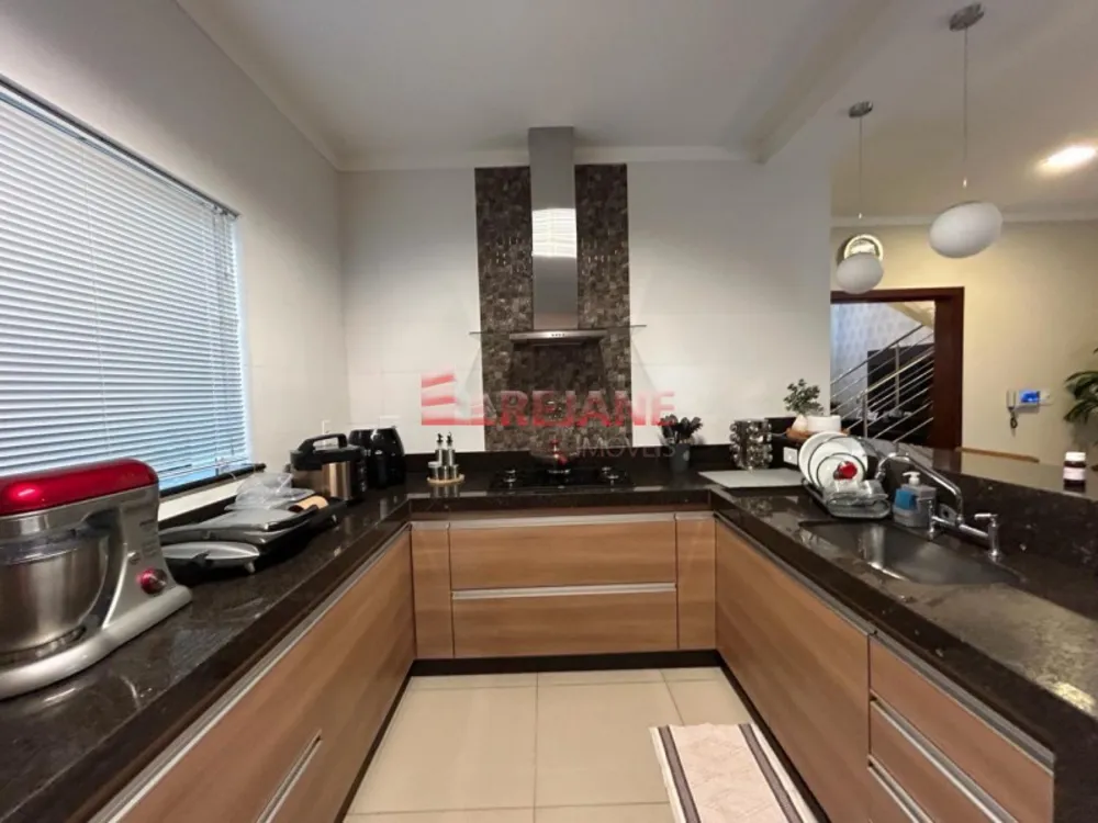 Casa, 3 quartos, 260 m² - Foto 4