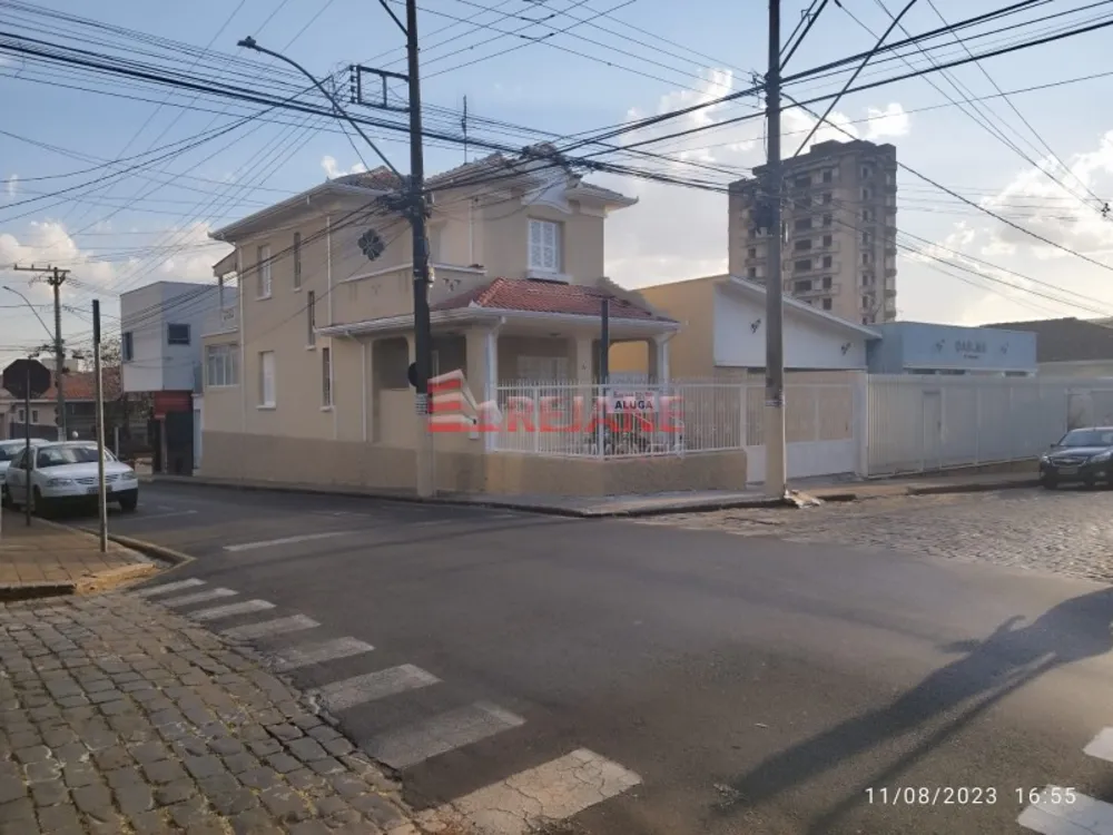 Prédio Inteiro - Foto 1