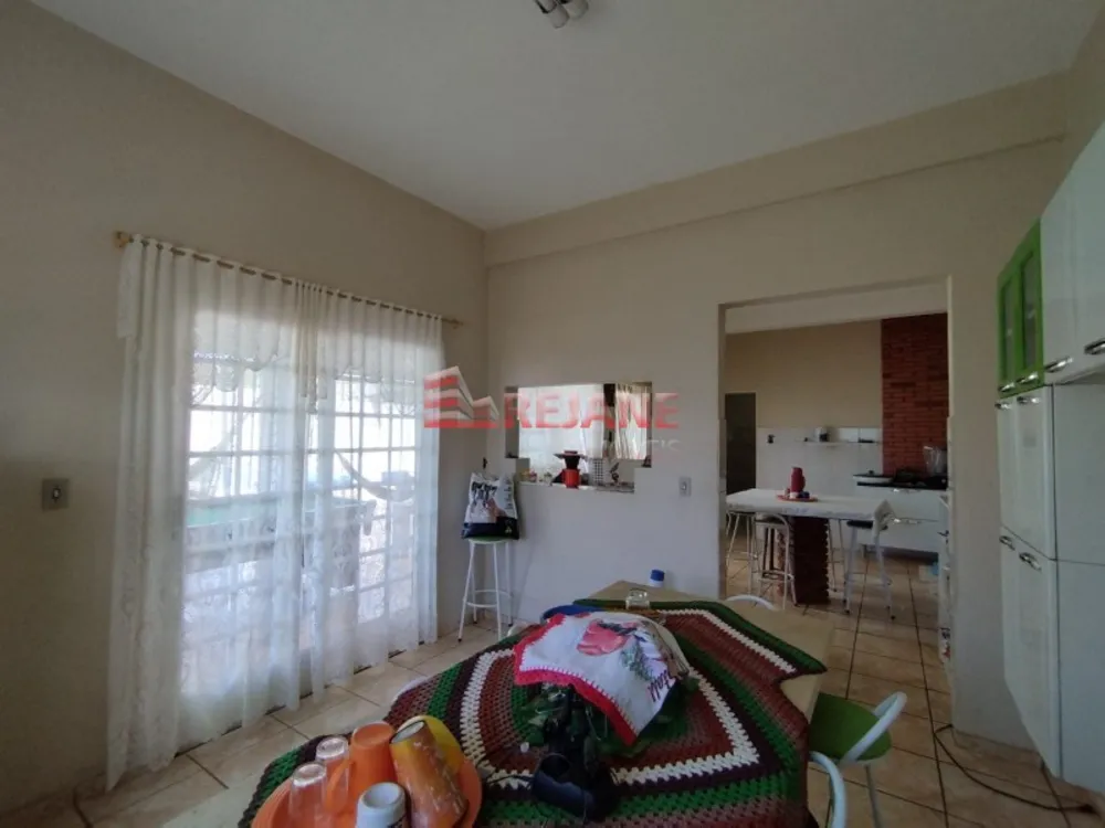 Chácara, 4 quartos, 2250 m² - Foto 9