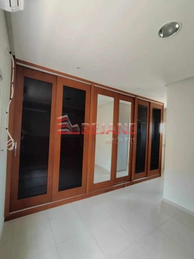 Casa, 3 quartos, 298 m² - Foto 4