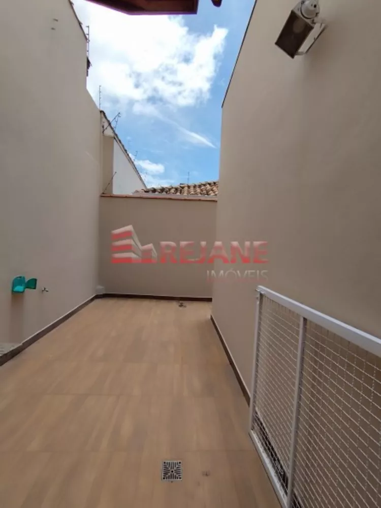 Casa, 3 quartos, 298 m² - Foto 1