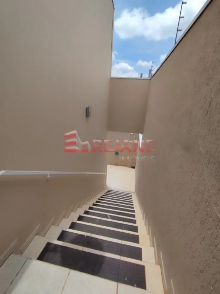 Casa, 3 quartos, 298 m² - Foto 1