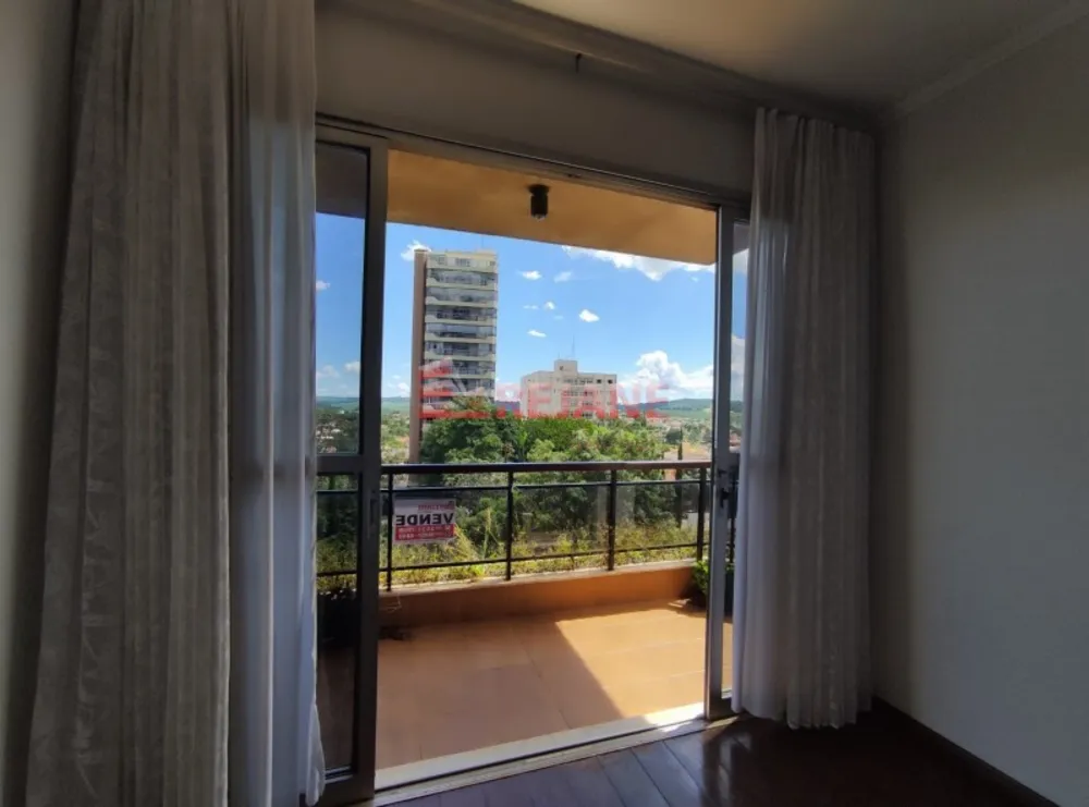 Apartamento, 3 quartos, 239 m² - Foto 1
