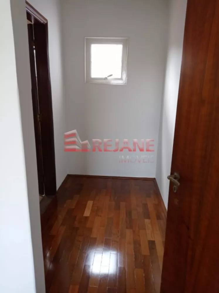 Casa à venda com 3 quartos, 314m² - Foto 10