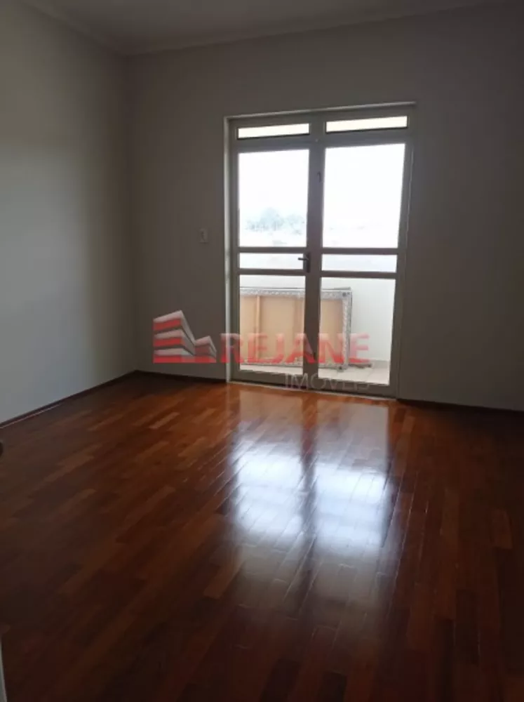 Casa à venda com 3 quartos, 314m² - Foto 14