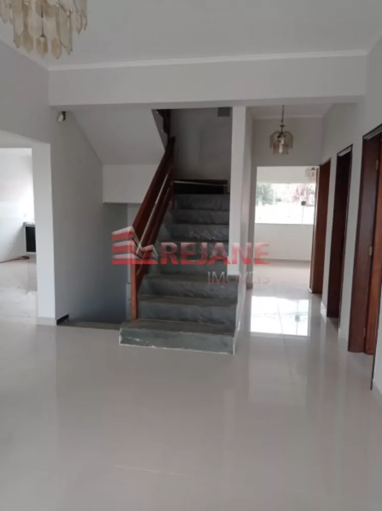 Casa à venda com 3 quartos, 314m² - Foto 11