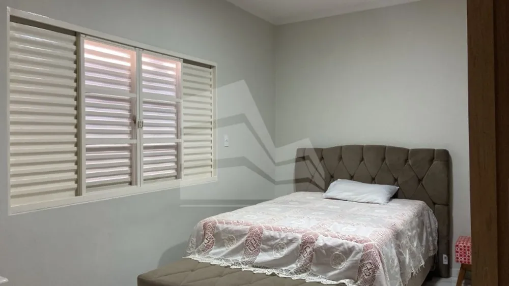 Casa, 3 quartos, 193 m² - Foto 2