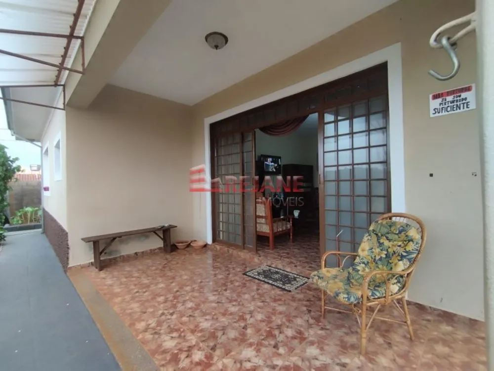 Casa, 4 quartos, 189 m² - Foto 2