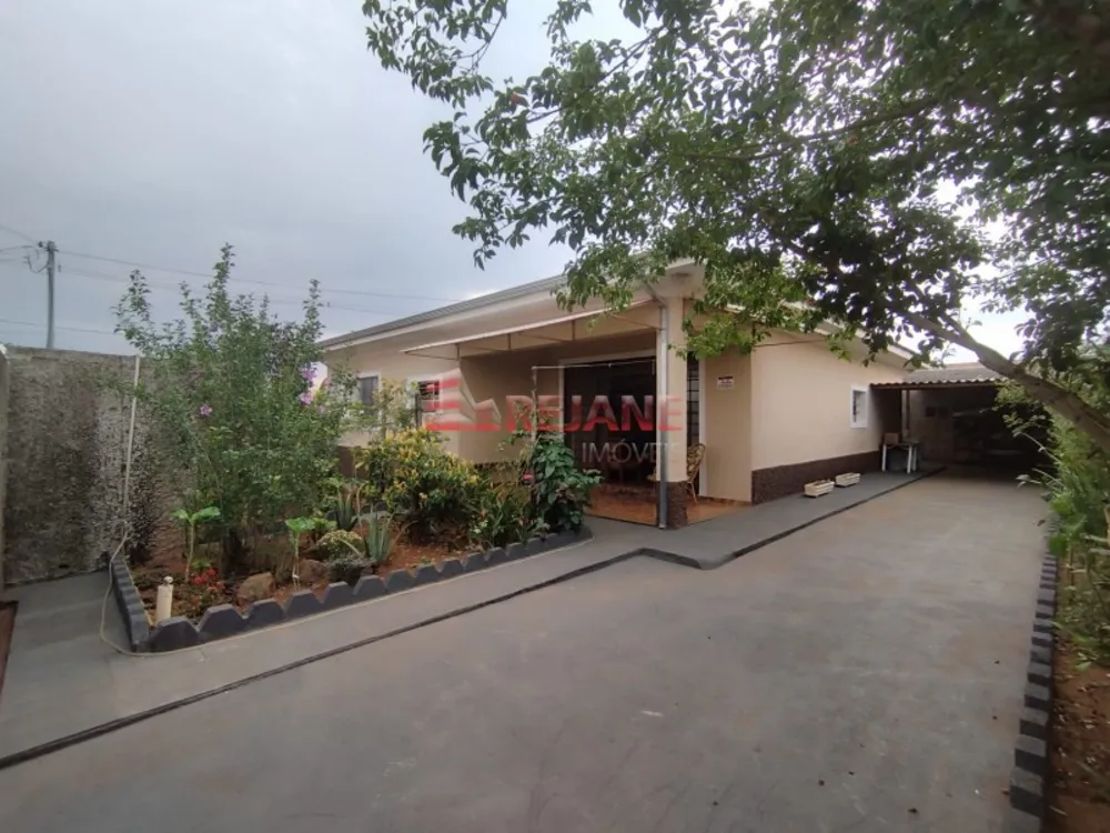 Casa, 4 quartos, 189 m² - Foto 1
