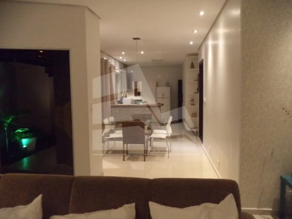 Casa, 240 m² - Foto 1