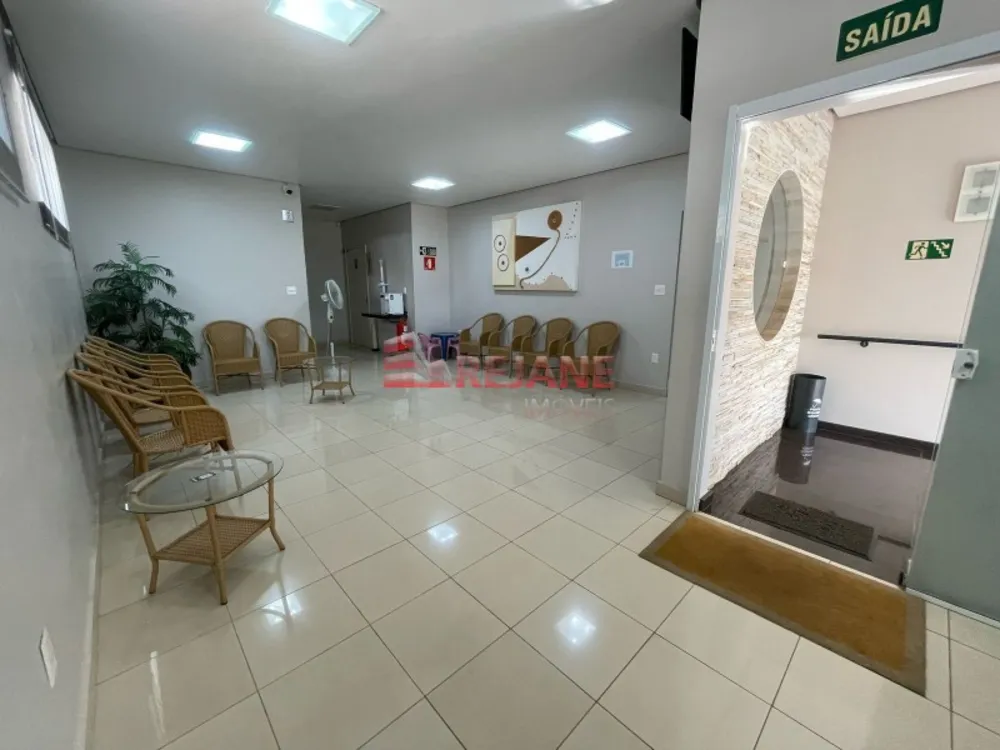 Sala-Conjunto, 195 m² - Foto 1