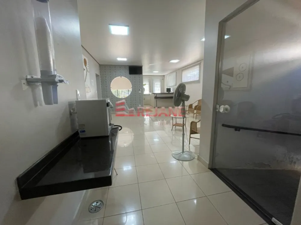 Sala-Conjunto, 195 m² - Foto 2