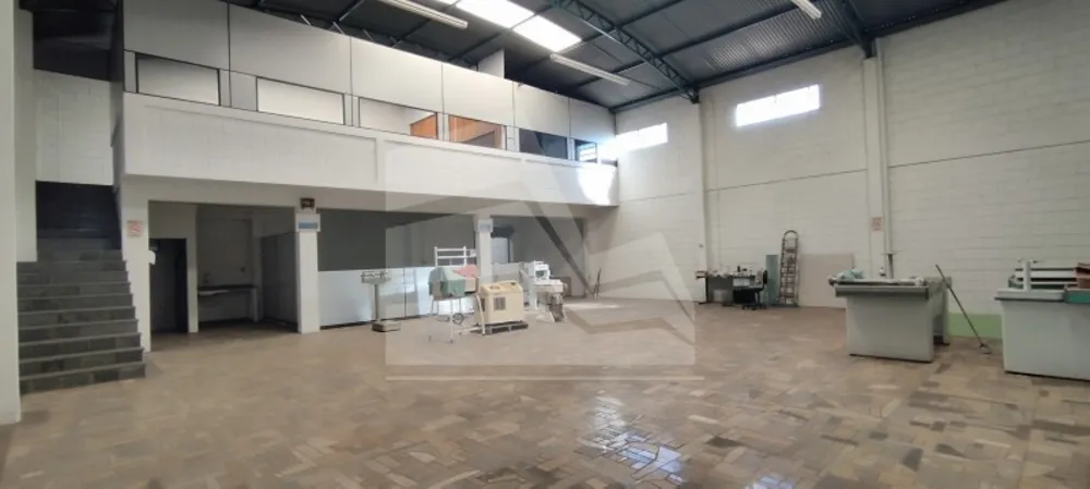Prédio Inteiro - Foto 1