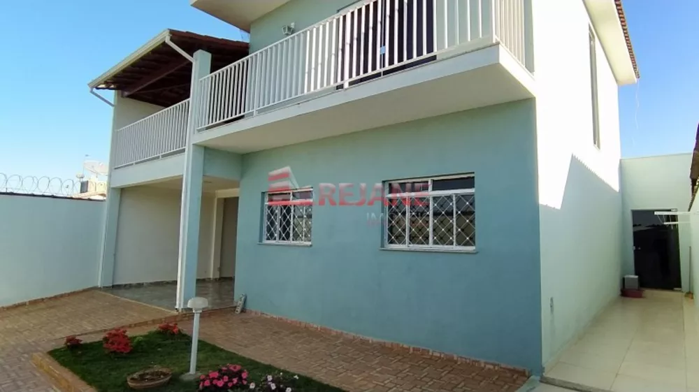 Casa, 4 quartos, 250 m² - Foto 1
