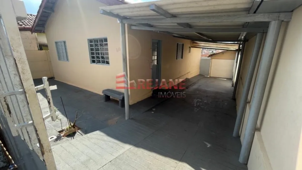 Casa, 3 quartos, 122 m² - Foto 2