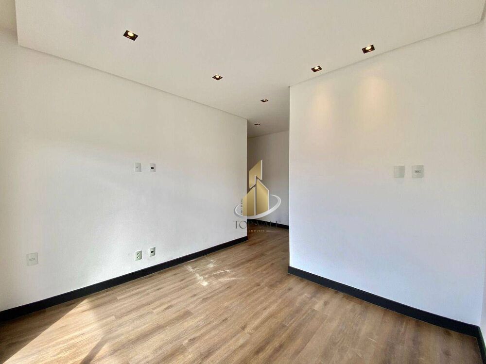 Sobrado, 4 quartos, 460 m² - Foto 1