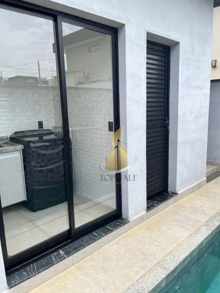 Casa de Condomínio à venda com 3 quartos, 250m² - Foto 4