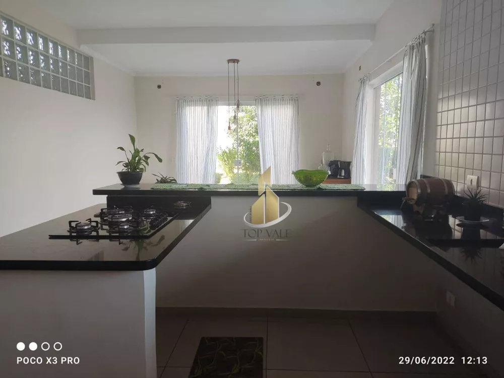 Sobrado à venda com 4 quartos, 300m² - Foto 8