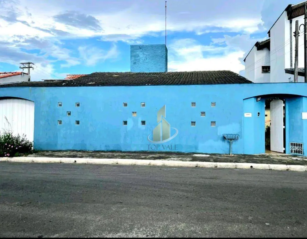 Casa, 3 quartos, 219 m² - Foto 1