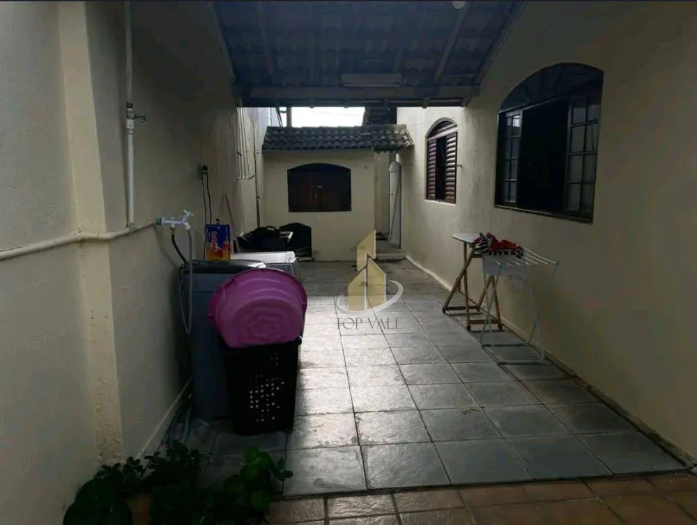 Casa, 3 quartos, 219 m² - Foto 13
