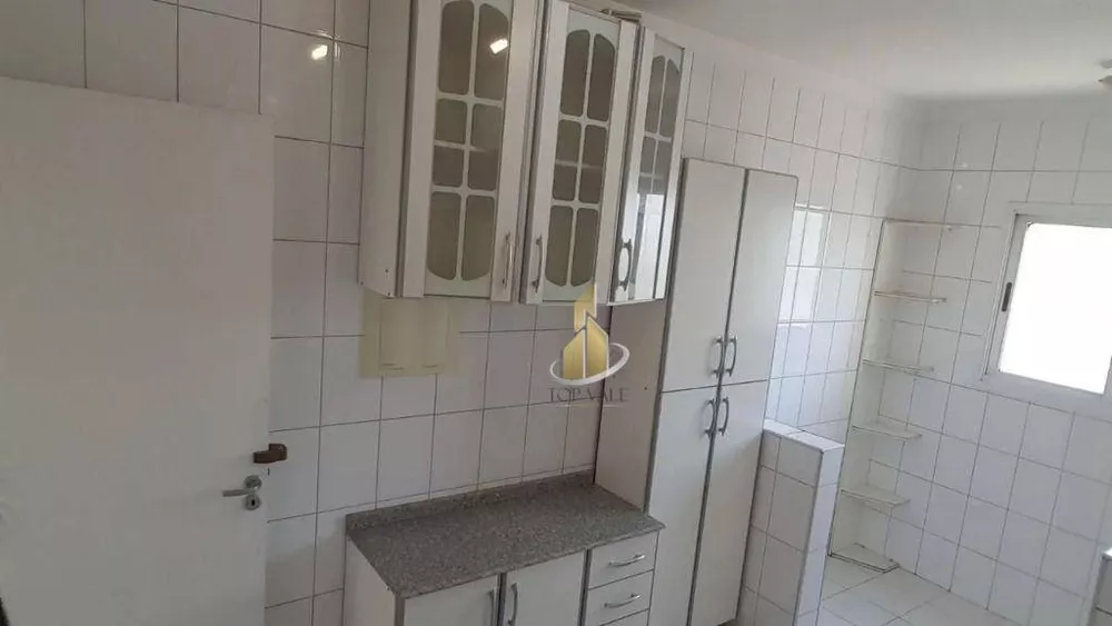 Apartamento para alugar com 3 quartos, 78m² - Foto 4