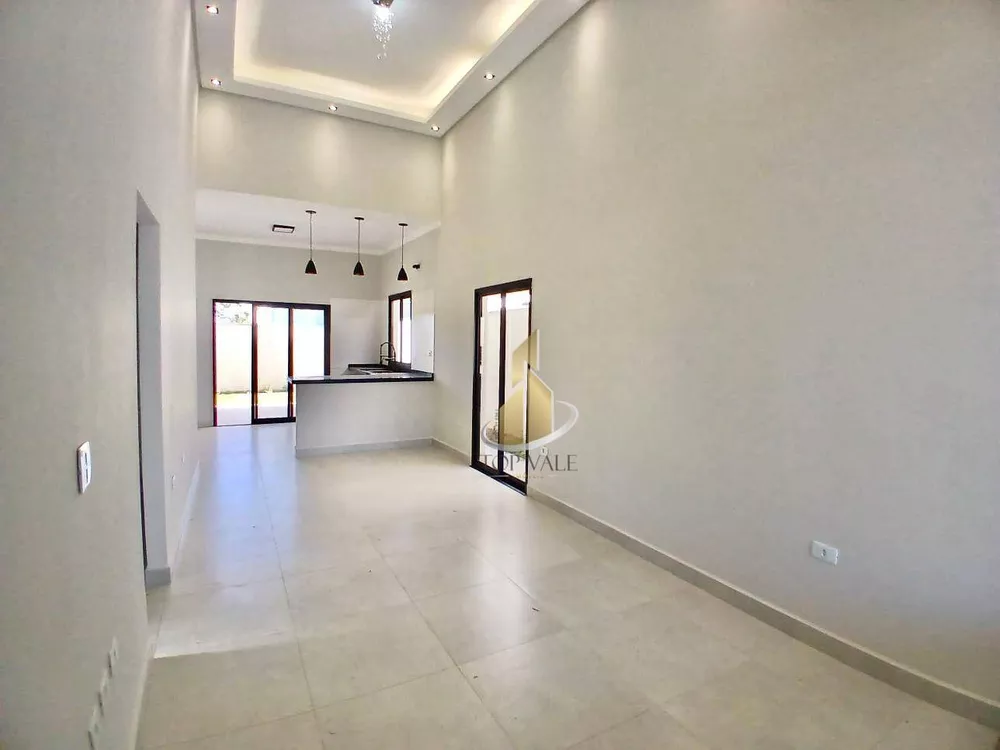 Casa de Condomínio à venda com 3 quartos, 125m² - Foto 2