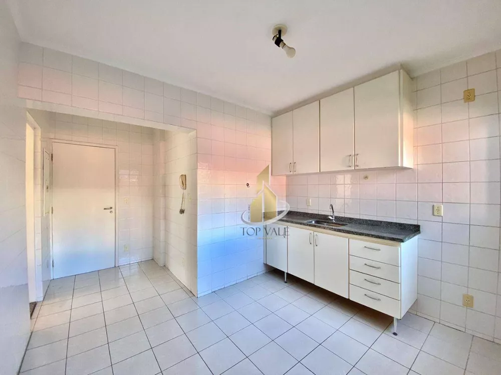 Apartamento à venda com 4 quartos, 132m² - Foto 5