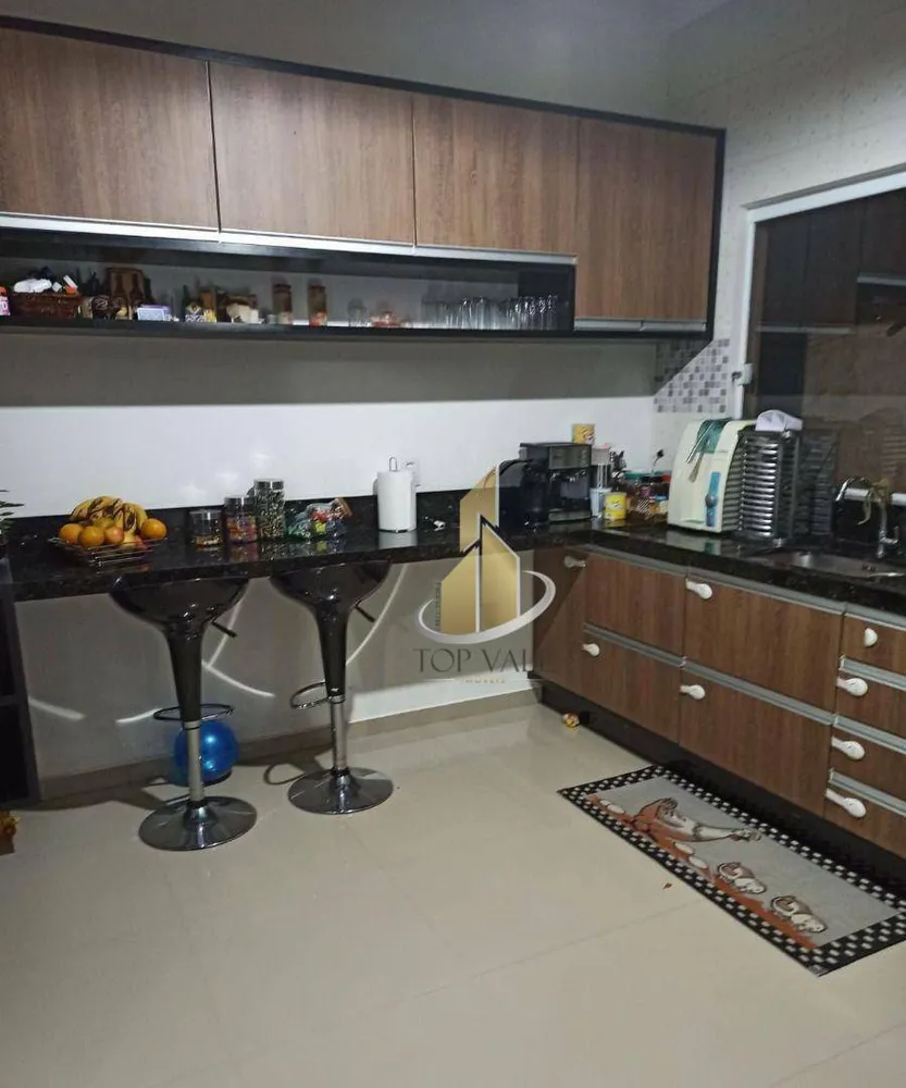 Sobrado, 4 quartos, 240 m² - Foto 5