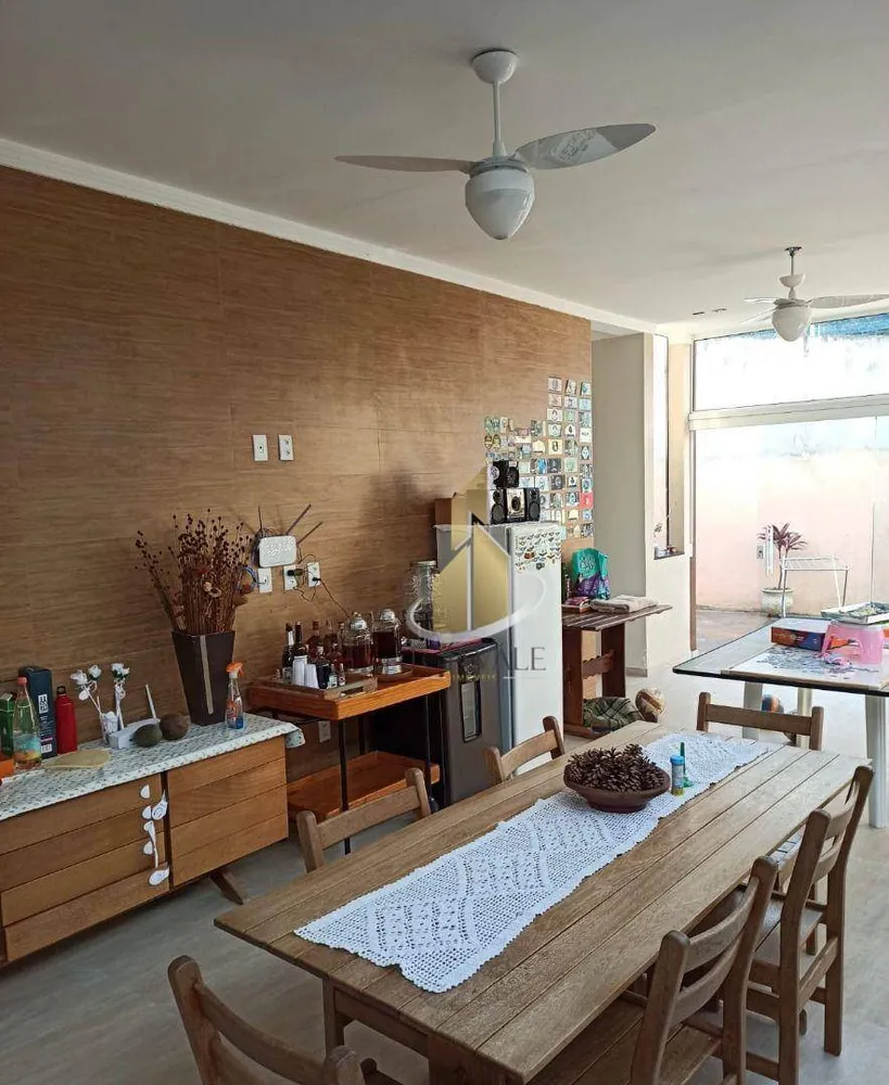 Sobrado, 4 quartos, 240 m² - Foto 8