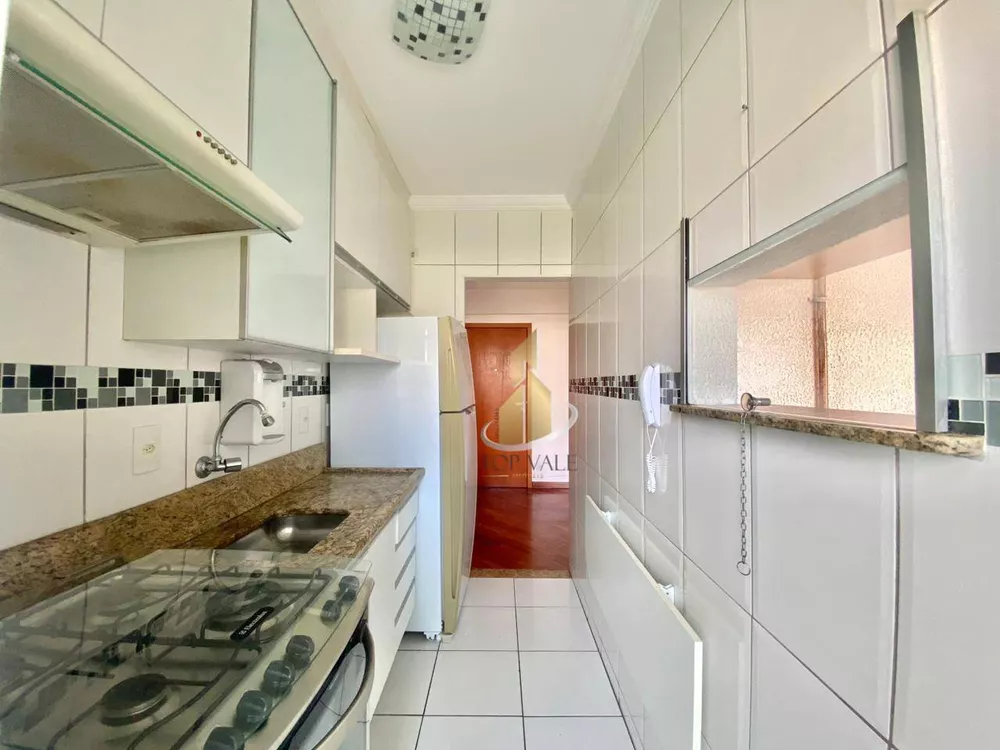 Apartamento à venda com 2 quartos, 63m² - Foto 6