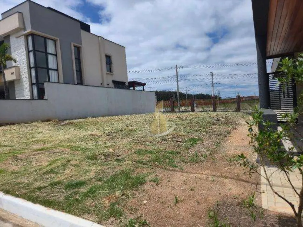 Loteamento e Condomínio, 270 m² - Foto 1