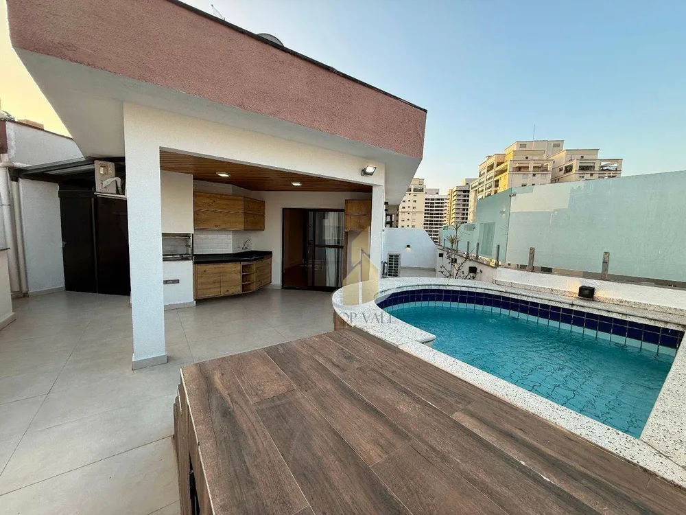 Cobertura, 3 quartos, 182 m² - Foto 2
