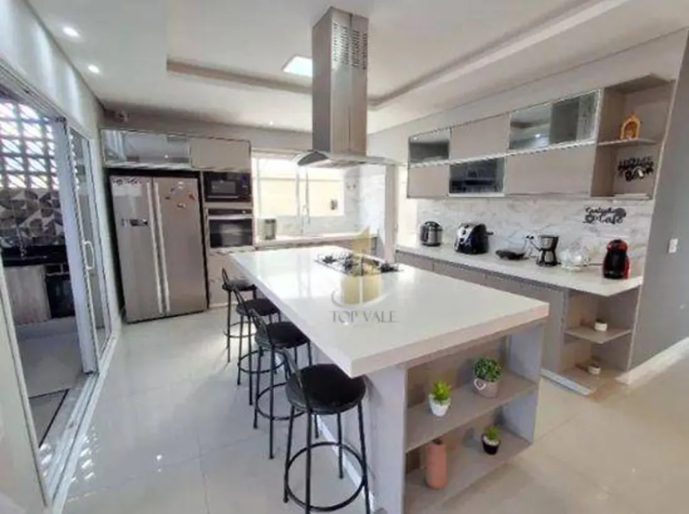 Sobrado, 4 quartos, 255 m² - Foto 8