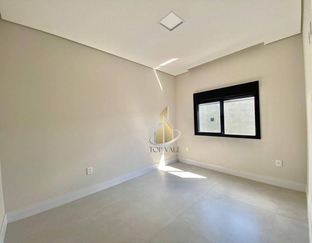 Casa de Condomínio à venda com 3 quartos, 184m² - Foto 2