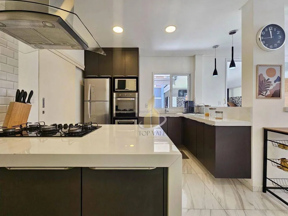 Sobrado, 4 quartos, 255 m² - Foto 2