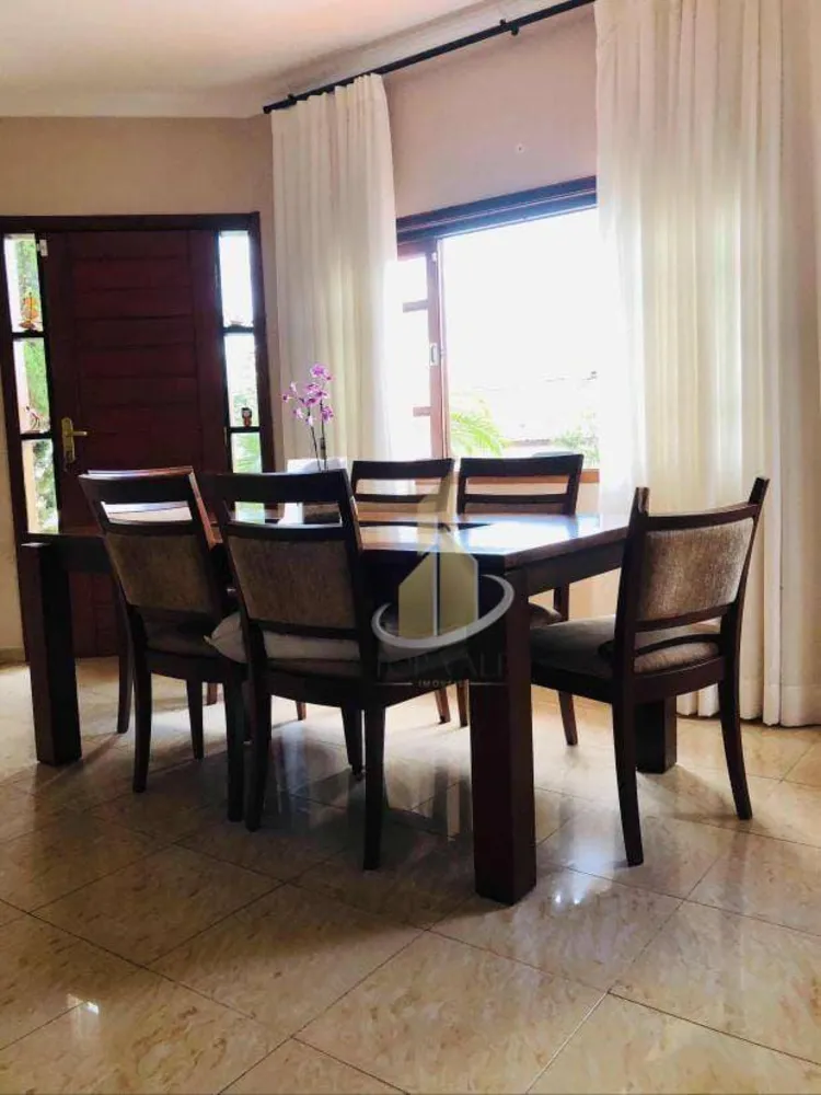 Casa, 4 quartos, 197 m² - Foto 2