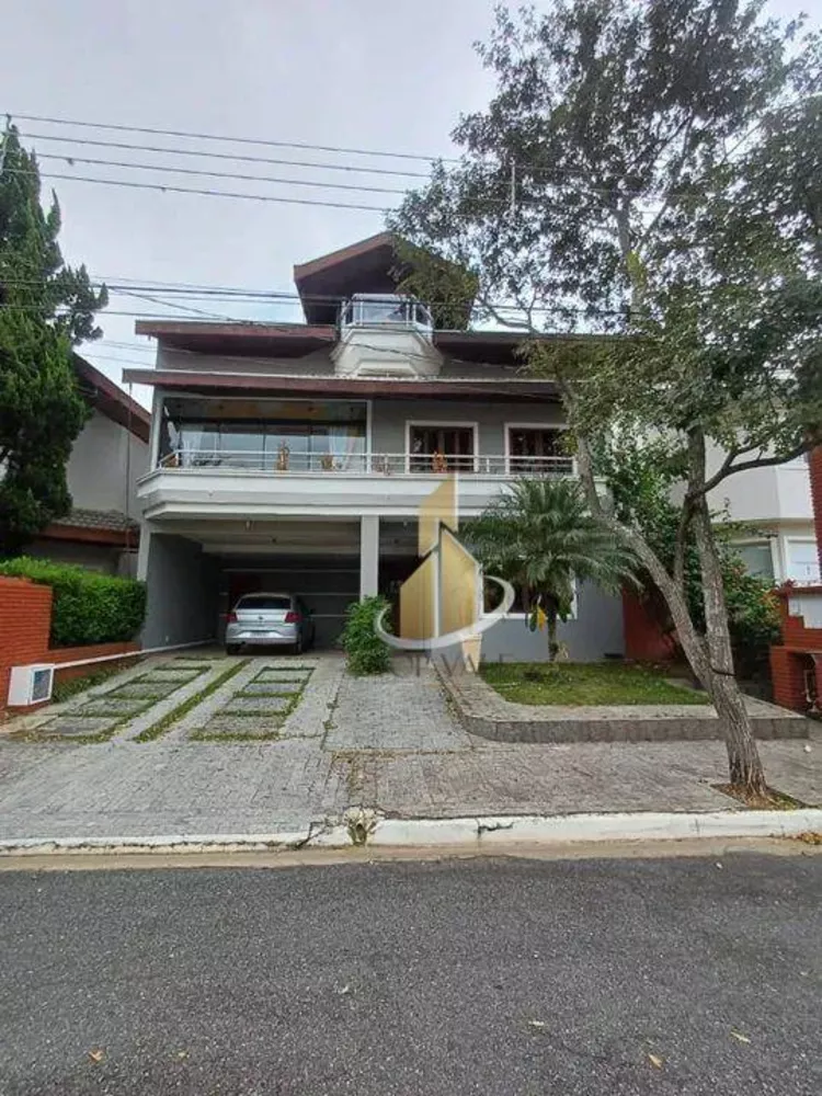 Sobrado à venda com 5 quartos, 309m² - Foto 1