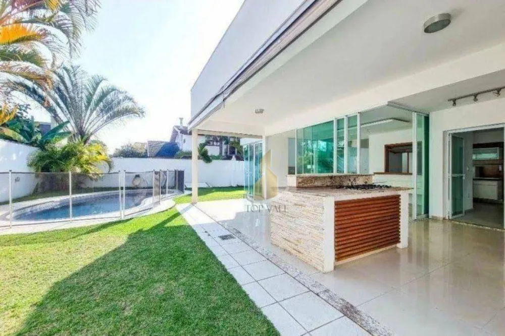 Sobrado, 4 quartos, 360 m² - Foto 1