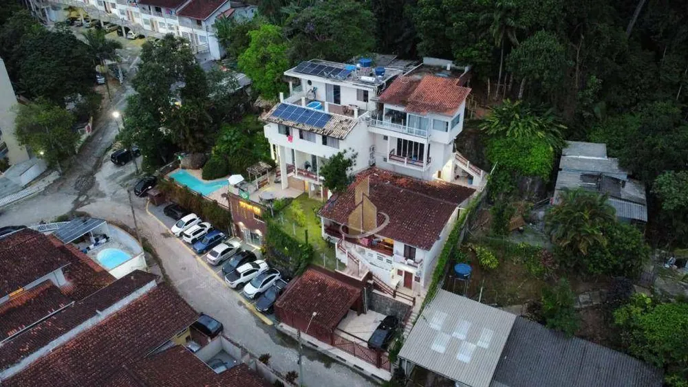 Casa, 5 quartos, 1500 m² - Foto 2